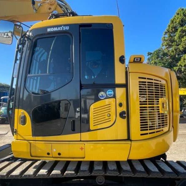 PC138US-11 ツーピース コマツ5本配管 70hr & 3000hr 中古建設機械 写真73（株式会社広建機）