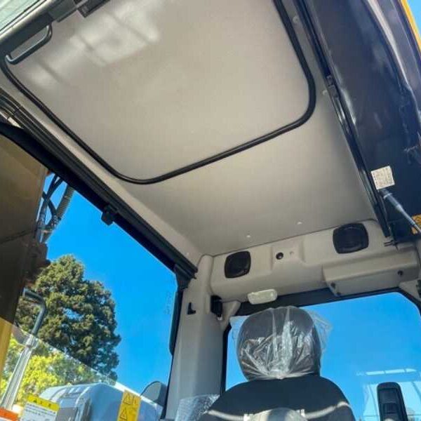 PC138US-11 ツーピース コマツ5本配管 70hr & 3000hr 中古建設機械 写真78（株式会社広建機）