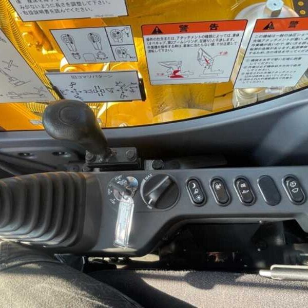 PC138US-11 ツーピース コマツ5本配管 70hr & 3000hr 中古建設機械 写真80（株式会社広建機）