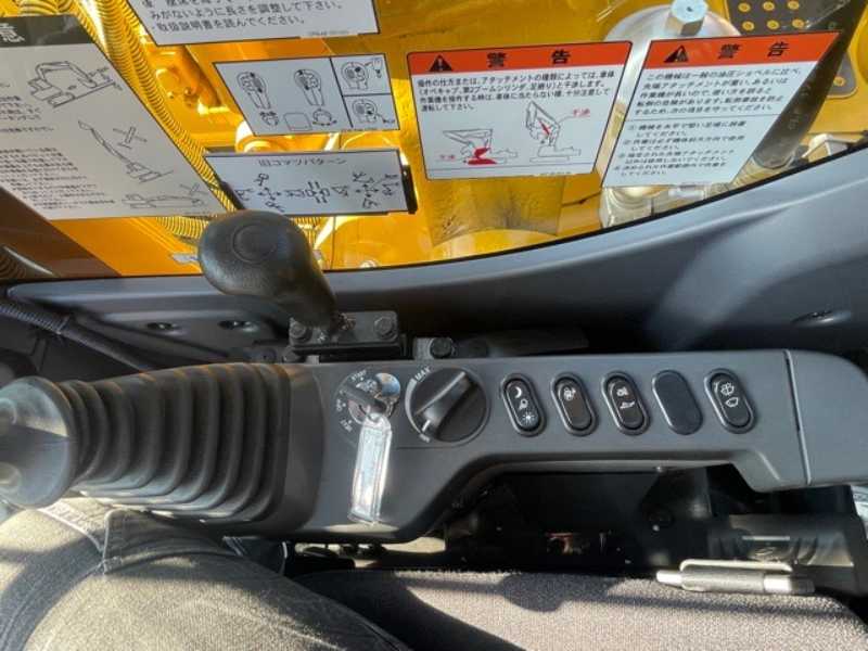 PC138US-11 ツーピース コマツ5本配管 70hr & 3000hr 中古建設機械 写真23（株式会社広建機）