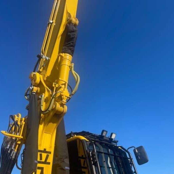 PC138US-11 ツーピース コマツ5本配管 70hr & 3000hr 中古建設機械 写真70（株式会社広建機）