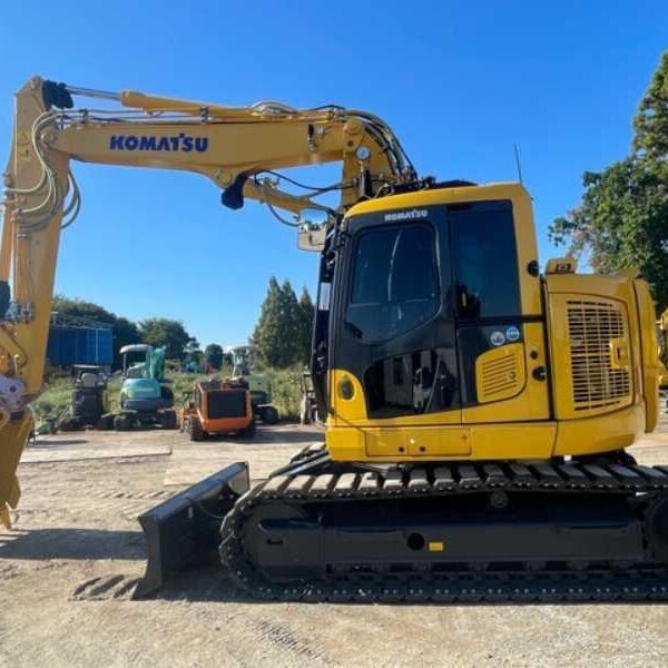 PC138US-11 ツーピース コマツ5本配管 70hr & 3000hr 中古建設機械 写真111（株式会社広建機）