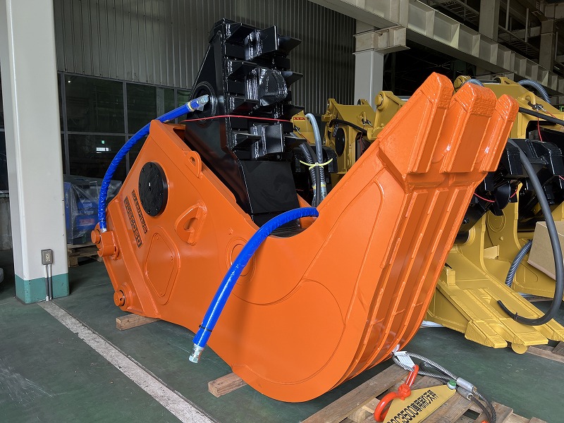 坂戸工作所 0.7m3用小割機 中古建設機械 写真5（株式会社広建機）