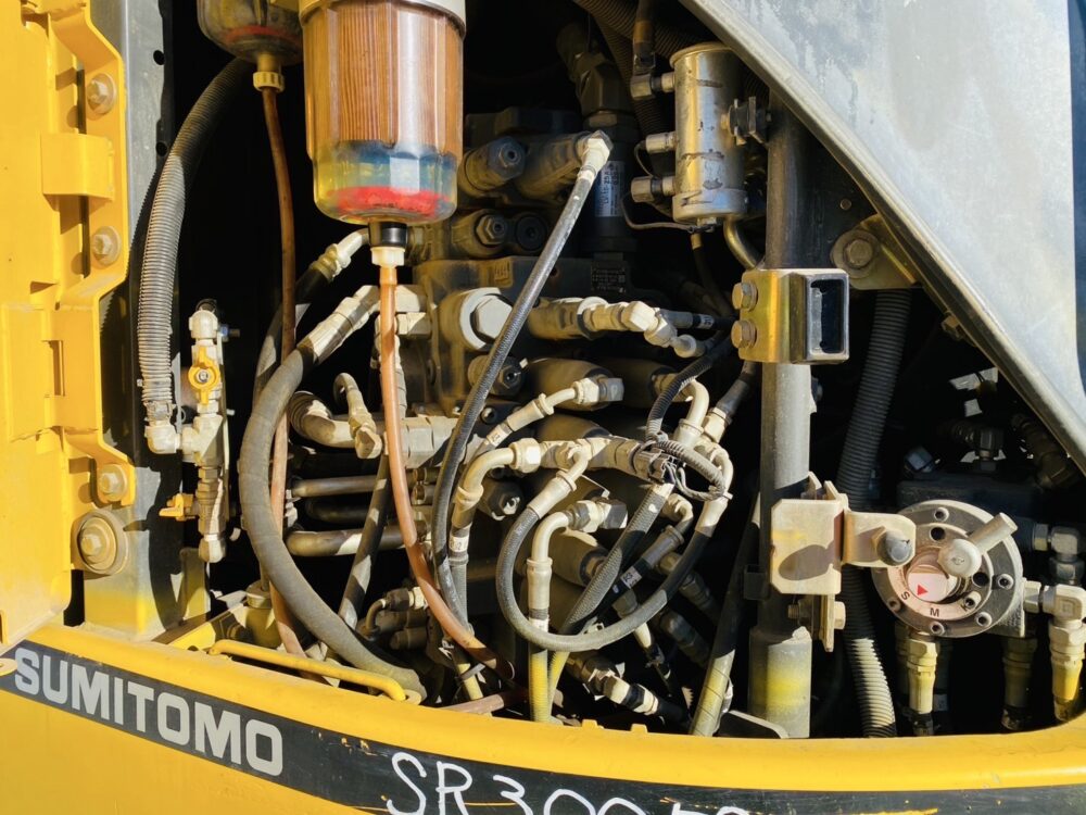 SH135X-6 5本配管仕様機 中古建設機械 写真13（株式会社広建機）