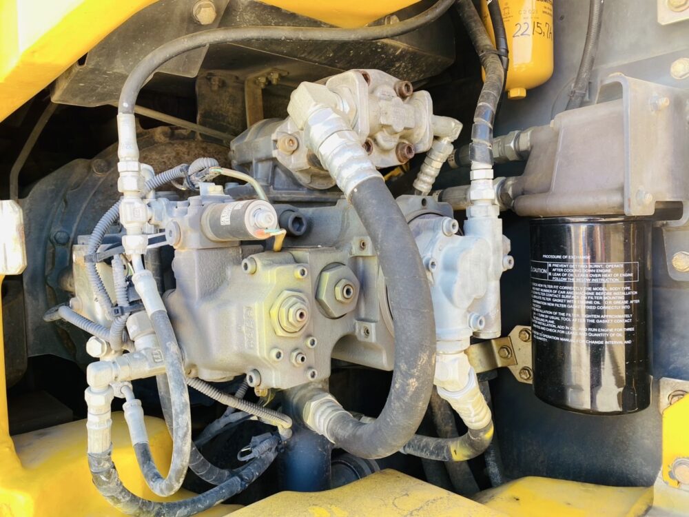 SH135X-6 5本配管仕様機 中古建設機械 写真10（株式会社広建機）