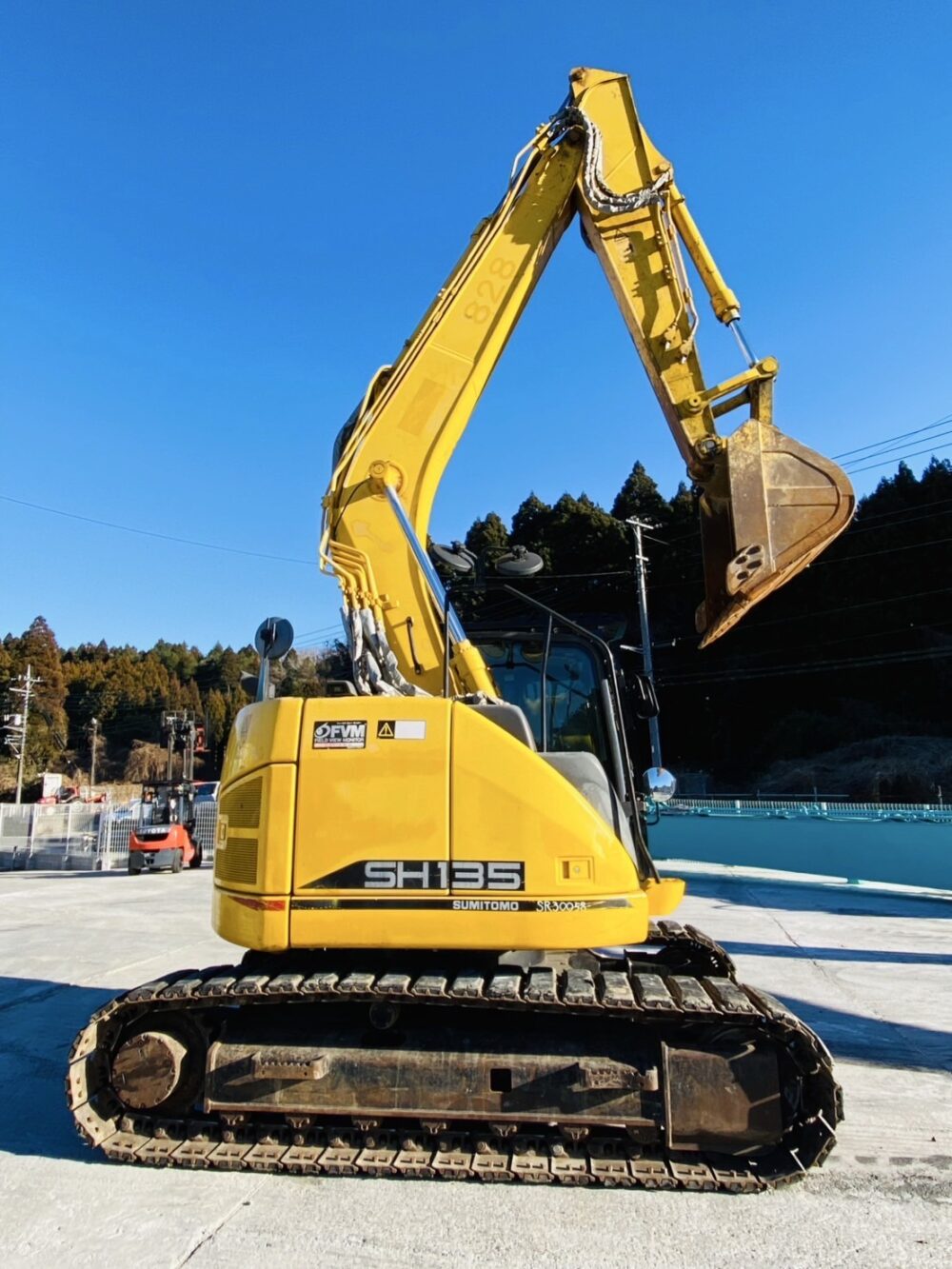 SH135X-6 5本配管仕様機 中古建設機械 写真2（株式会社広建機）