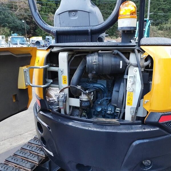 U-30-6 クレーン仕様 配管付き 中古建設機械 写真18（株式会社広建機）