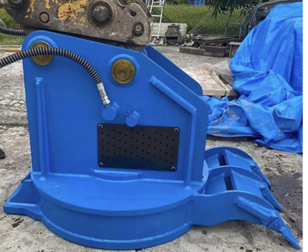 0.7m3用油圧マグネット?吸着力抜群‼️海外製新品 中古建設機械 写真2（株式会社広建機）