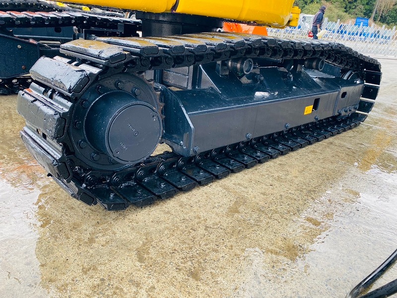 PC35MR-5 ミニモク 高年式ローアワー旋回式フォーク付き 中古建設機械 写真9（株式会社広建機）