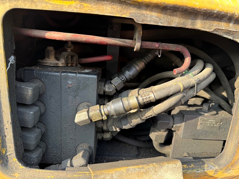 PC30MR-3 配管仕様 中古建設機械 写真44（株式会社広建機）