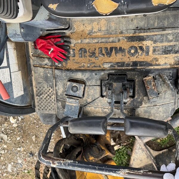 PC30MR-3 配管仕様 中古建設機械 写真72（株式会社広建機）