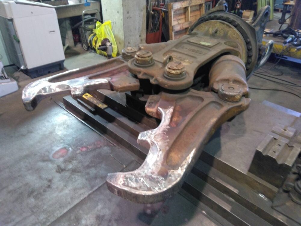 TSW950V-F 0.45&0.7m3class crusher Okada Aiyon 中古建設機械 写真1（株式会社広建機）