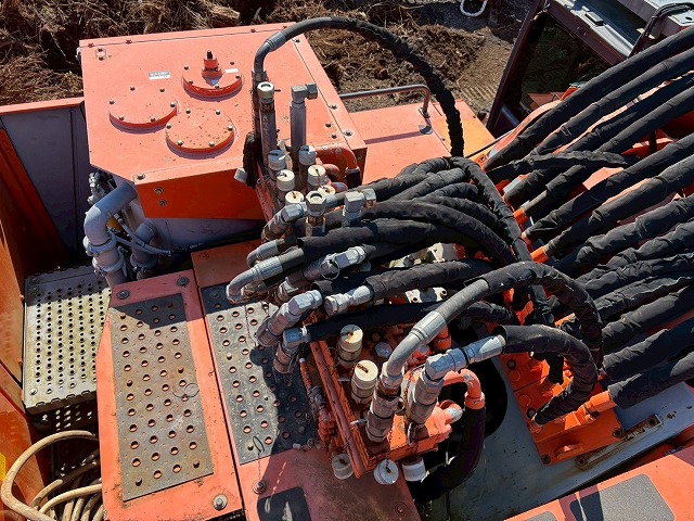 ZX1800K-3 中古 日立建機 2pieceboom Long boom, Monster Boom SEカプラー バケット付き 中古建設機械 写真19（株式会社広建機）