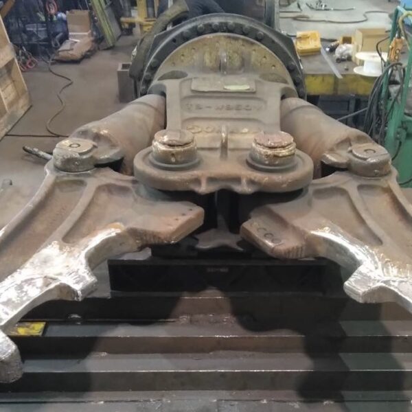 TSW950V-F 0.45&0.7m3class crusher Okada Aiyon 中古建設機械 写真11（株式会社広建機）