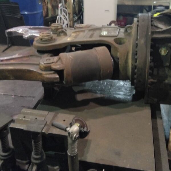 TSW950V-F 0.45&0.7m3class crusher Okada Aiyon 中古建設機械 写真12（株式会社広建機）