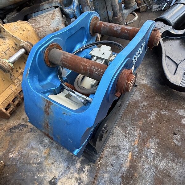 SE450 日立建機1.6m3用 配管配線キット新品 中古建設機械 写真9（株式会社広建機）