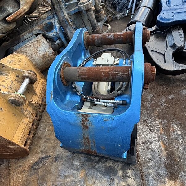 SE450 日立建機1.6m3用 配管配線キット新品 中古建設機械 写真10（株式会社広建機）