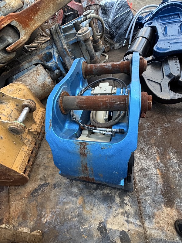 SE450 日立建機1.6m3用 配管配線キット新品 中古建設機械 写真3（株式会社広建機）