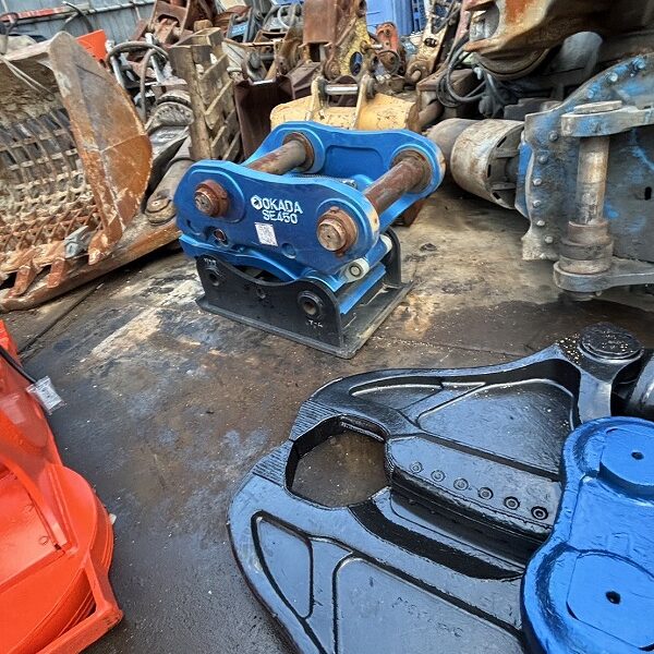 SE450 日立建機1.6m3用 配管配線キット新品 中古建設機械 写真14（株式会社広建機）