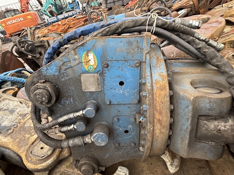 0.7用クロスカッター油圧旋回フリー旋回式兼用 高年式 中古建設機械 写真6（株式会社広建機）