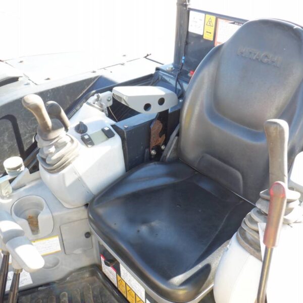 ZX40U-5B 配管、クレーン、マルチ、鉄キャタ　2090hr, 4546hr 2台 中古建設機械 写真23（株式会社広建機）