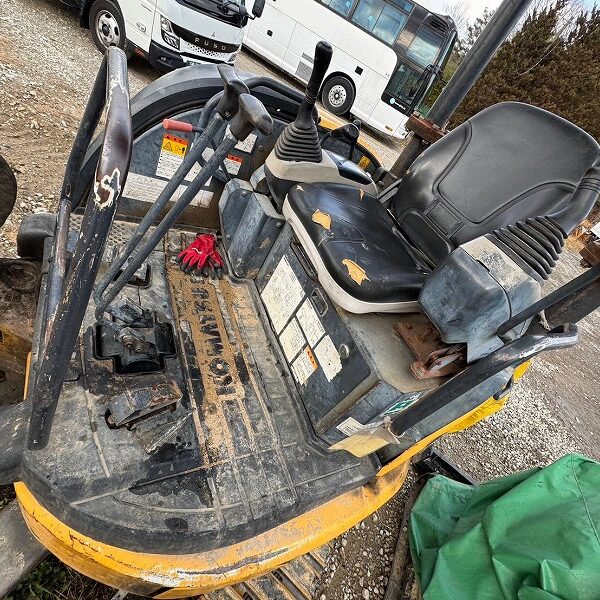 PC30MR-3 配管仕様 中古建設機械 写真82（株式会社広建機）