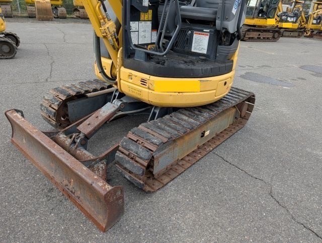 PC30UU-5 オフセットブーム クレーン仕様 中古建設機械 写真10（株式会社広建機）