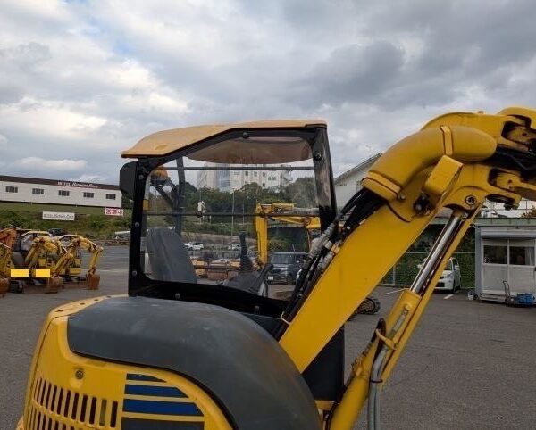 PC30UU-5 オフセットブーム クレーン仕様 中古建設機械 写真20（株式会社広建機）