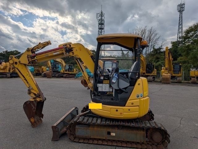 PC30UU-5 オフセットブーム クレーン仕様 中古建設機械 写真4（株式会社広建機）
