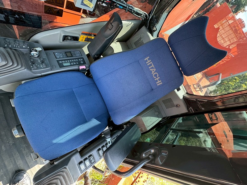 ZX1800K-3 日立建機 大割機TS-W2200V・SEカプラー付き 中古建設機械 写真11（株式会社広建機）