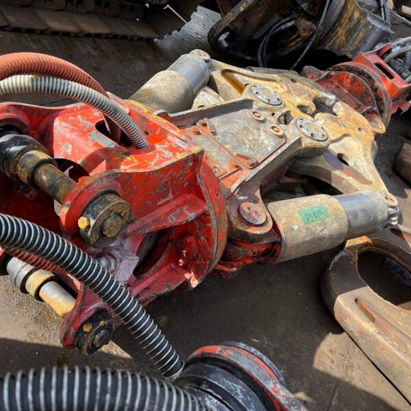 SV-7X 0.25用大割機 高年式 NPK 中古建設機械 写真8（株式会社広建機）