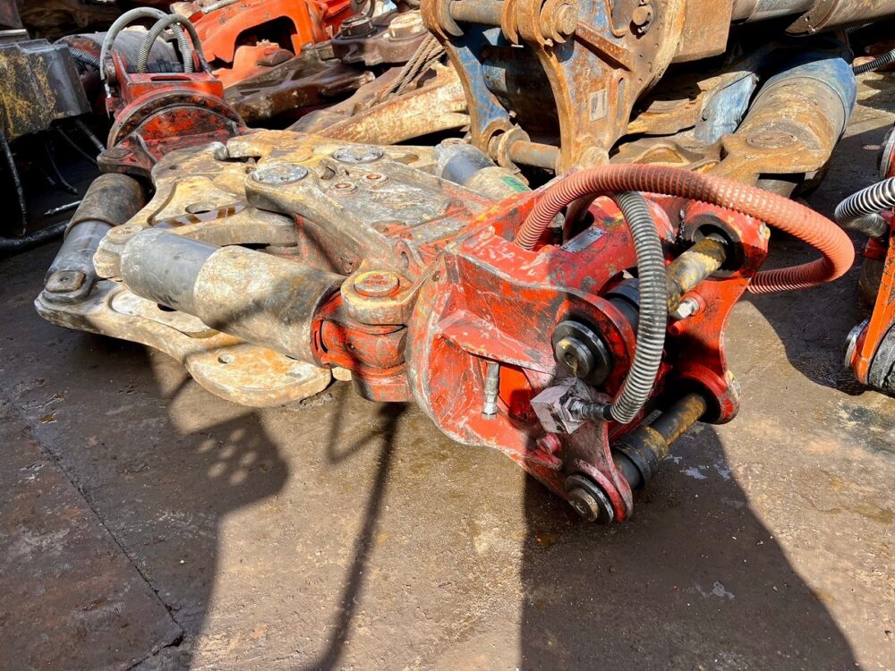 SV-7X 0.25用大割機 高年式 NPK 中古建設機械 写真4（株式会社広建機）