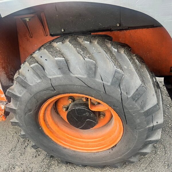 ZW80 ホイールローダー 中古建設機械 写真47（株式会社広建機）