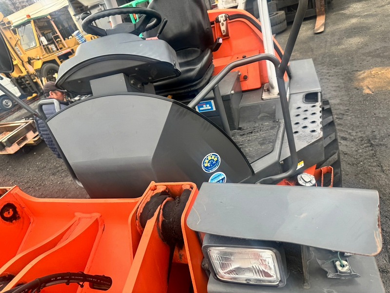 ZW80 ホイールローダー 中古建設機械 写真22（株式会社広建機）