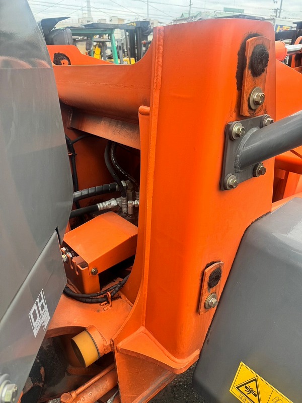 ZW80 ホイールローダー 中古建設機械 写真25（株式会社広建機）