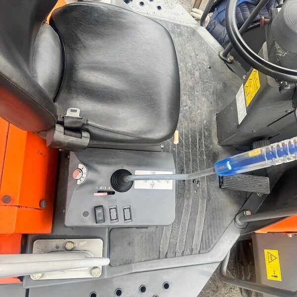 ZW80 ホイールローダー 中古建設機械 写真36（株式会社広建機）
