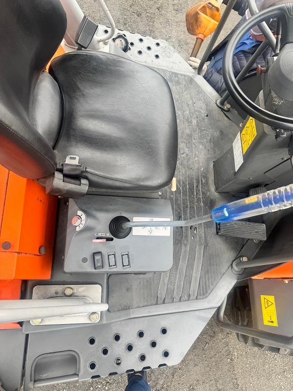 ZW80 ホイールローダー 中古建設機械 写真9（株式会社広建機）