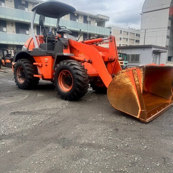 ZW80 ホイールローダー 中古建設機械 写真37（株式会社広建機）