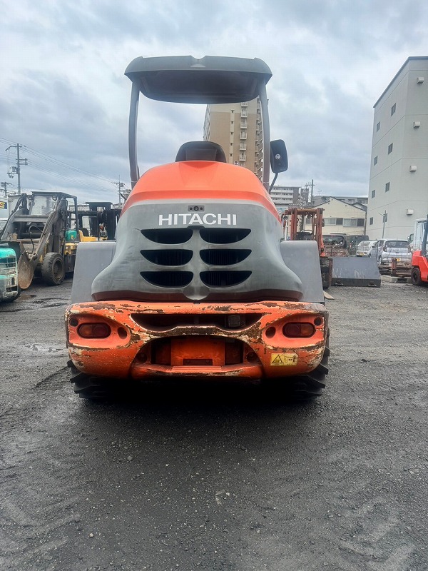 ZW80 ホイールローダー 中古建設機械 写真12（株式会社広建機）