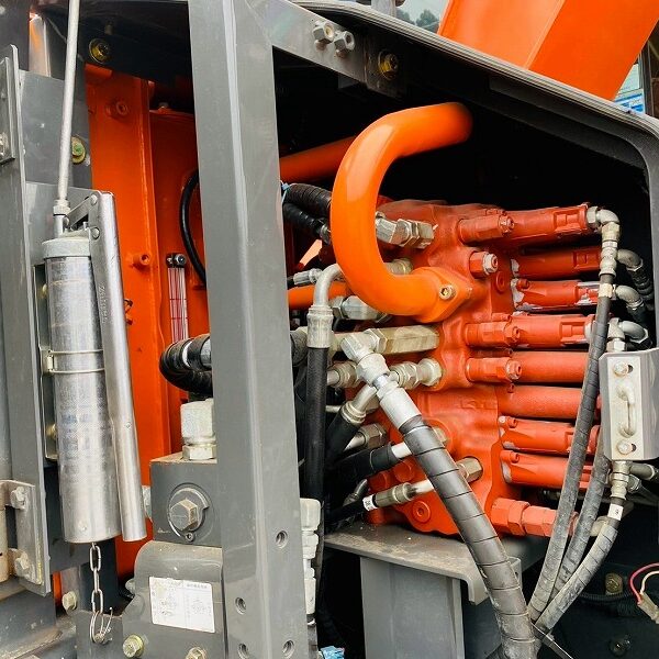 ZX75US-3 5本配管 中古建設機械 写真24（株式会社広建機）