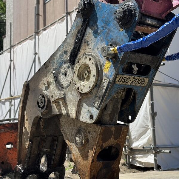 OSC-200B 2022年式 0.7m3用小割機 中古建設機械 写真9（株式会社広建機）