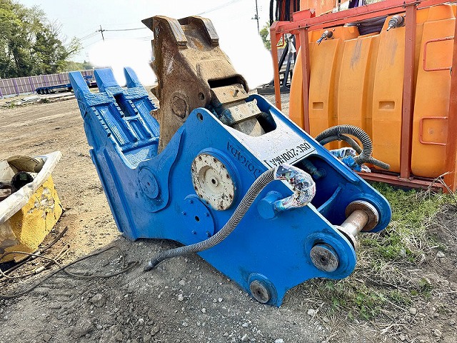 OSC-200HMA 0.7用強力型電磁マグ付き小割機 オカダアイヨン okada aiyon magnet crusher 中古建設機械 写真12（株式会社広建機）
