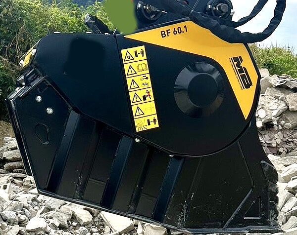 MBクラッシャーBF60.1 ほぼ未使用品 バケットクラッシャー ジョークラッシャー 中古建設機械 写真10（株式会社広建機）
