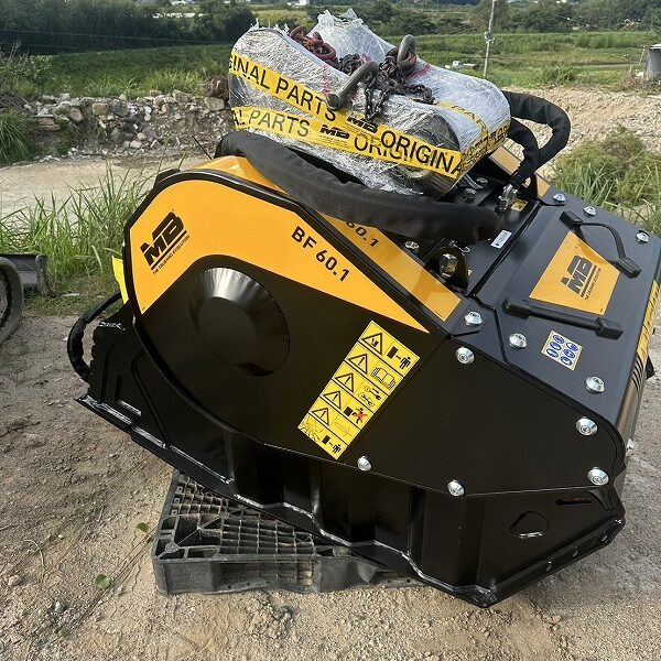 MBクラッシャーBF60.1 ほぼ未使用品 バケットクラッシャー ジョークラッシャー 中古建設機械 写真13（株式会社広建機）