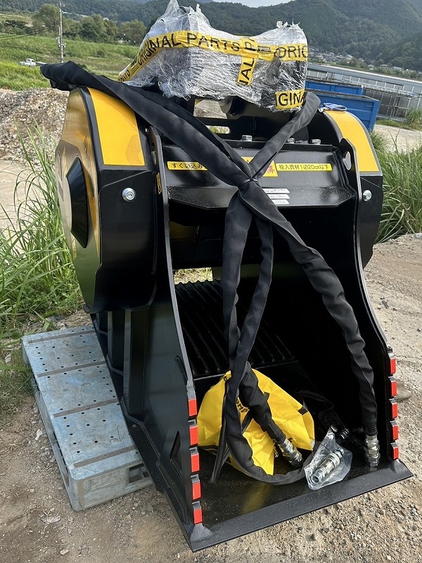MBクラッシャーBF60.1 ほぼ未使用品 バケットクラッシャー ジョークラッシャー 中古建設機械 写真7（株式会社広建機）