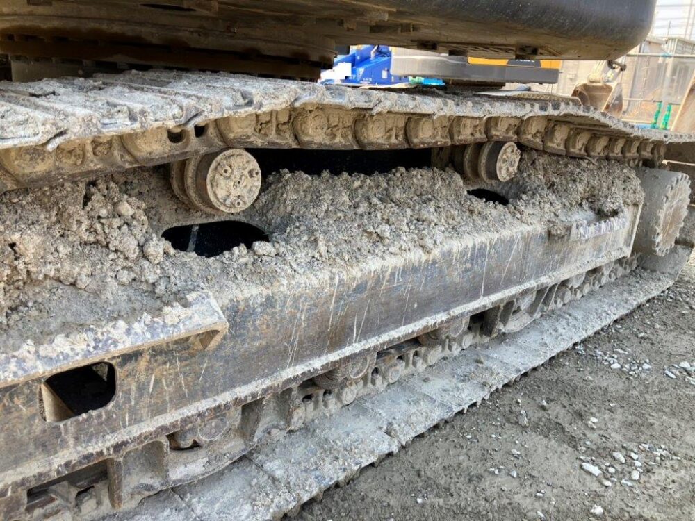 VOLVO ECR235EL カプラー付 後方小旋回 中古建設機械 写真14（株式会社広建機）