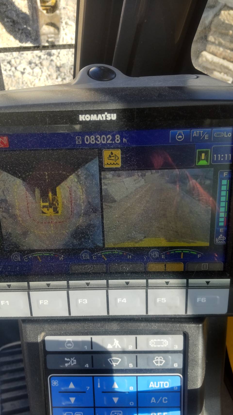 PC138US-11 Standard Boom クレーン仕様 2019Year Piping 中古建設機械 写真7（株式会社広建機）