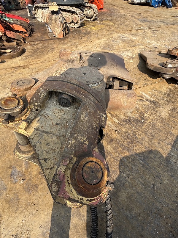 0.7m3Class Steel Cutter Okada Aiyon 中古建設機械 写真13（株式会社広建機）