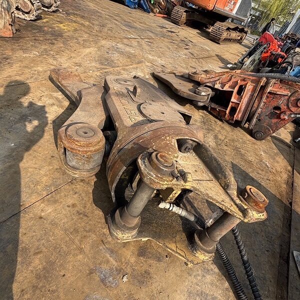 0.7m3Class Steel Cutter Okada Aiyon 中古建設機械 写真21（株式会社広建機）