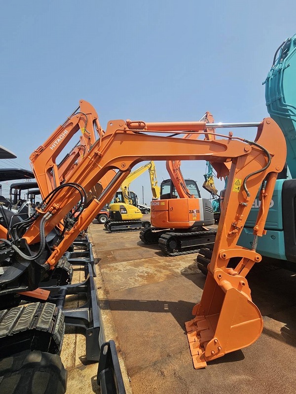 ZX40U-2 ミニ油圧ショベル 中古建設機械 写真4（株式会社広建機）